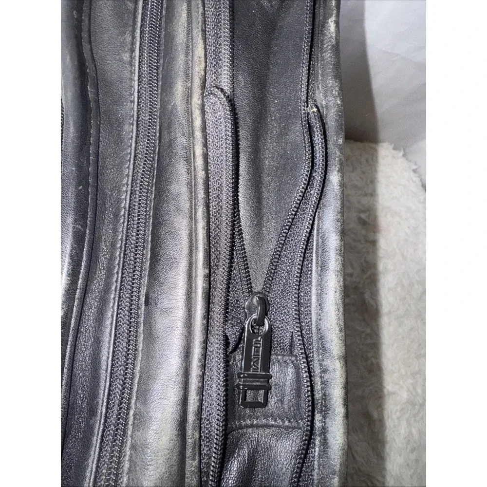 Vintage‎ Tumi Genuine Briefcase No Strap Some Distressing inside Is Clean